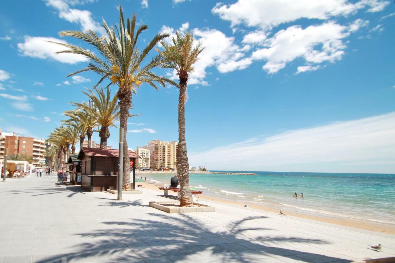 Zoa Happy Vacations Leilighet Torrevieja Eksteriør bilde